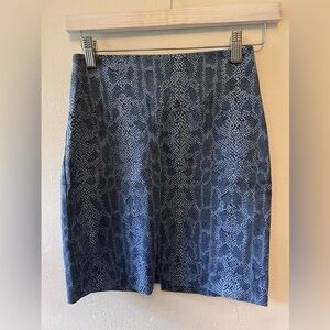 Bebe Blue Snake Skin Vintage Mini Skirt Size 0